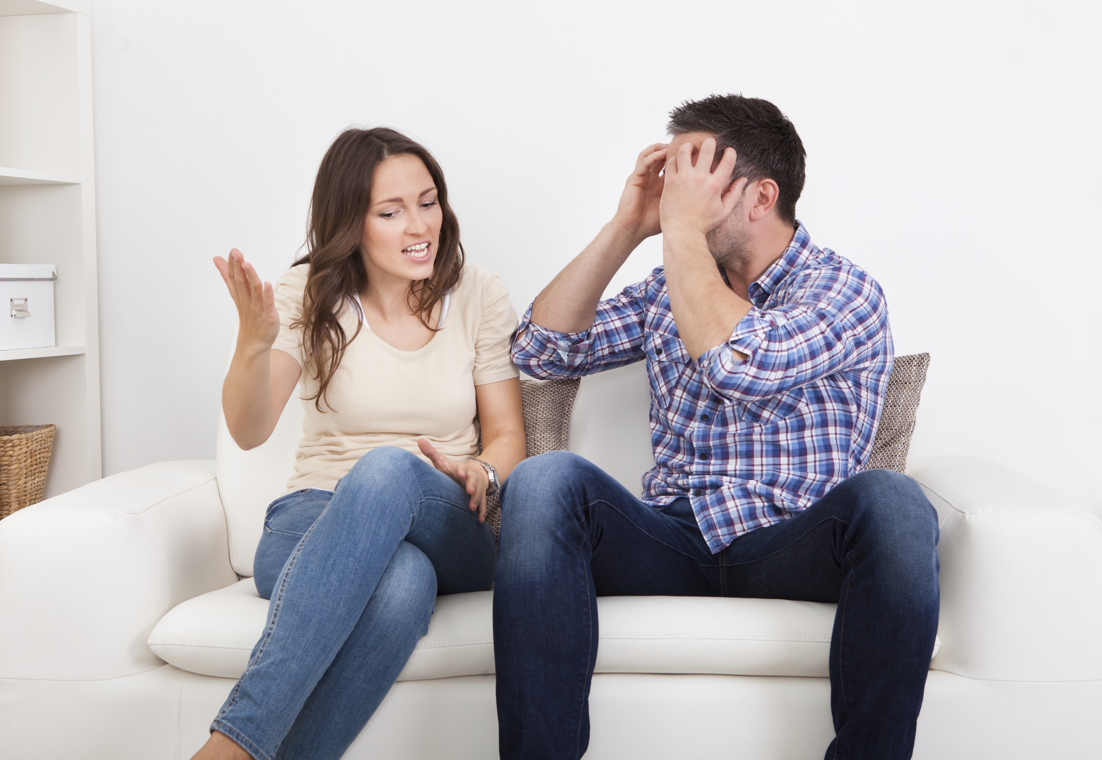 Couple learning to deal with conflict in a healthy productive way